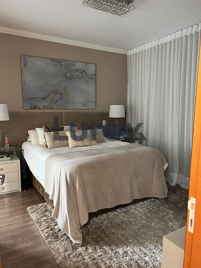 Casa, 3 quartos, 330 m² - Foto 32