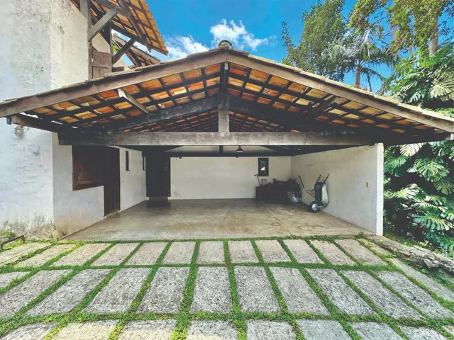 Foto do Casa - Casa à venda no Condomínio Chácara São João, Granja Viana – 3 Quartos, 1 Suíte, 4 Banheiros, 6 Vagas, 304m² | Alto Padrão e Amplo Espaço | Eleve Imóveis