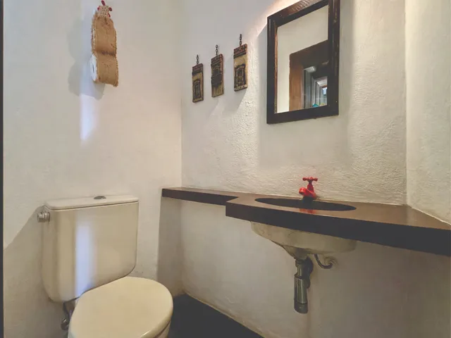 Foto do Casa - Casa à venda no Condomínio Chácara São João, Granja Viana – 3 Quartos, 1 Suíte, 4 Banheiros, 6 Vagas, 304m² | Alto Padrão e Amplo Espaço | Eleve Imóveis