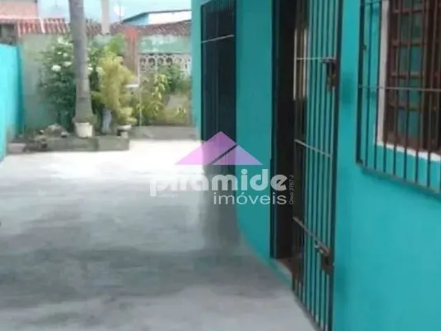 Casa com 350m² 3 quartos e 2 banheiros, à venda, no bairro Travessão em Caraguatatuba