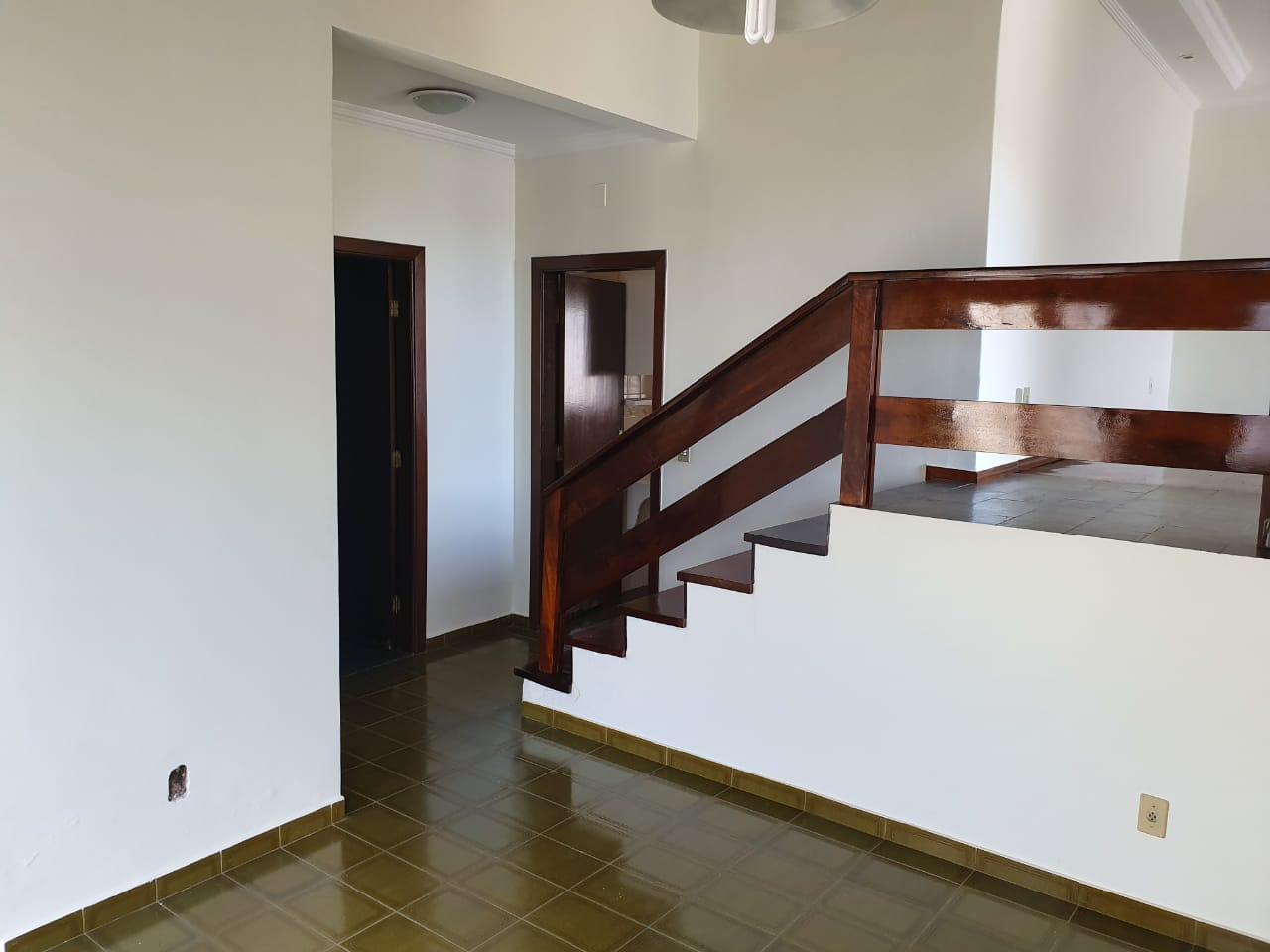https://static.arboimoveis.com.br/CA1334_GPRDO/casaavendajardimvilaricacambepr_1622221581853.jpeg