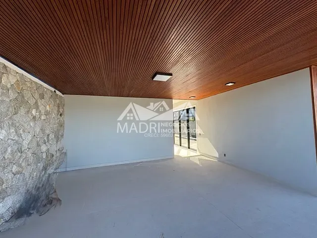 Casa com 300m² 3 quartos e 1 banheiro, à venda, no bairro São Sebastião em Palhoça