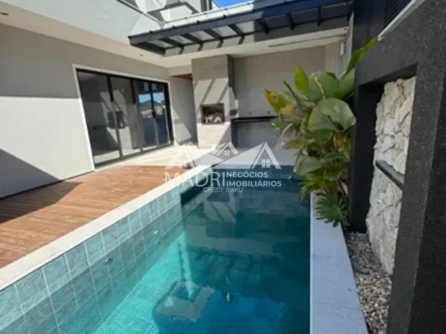 Casa com 300m² 3 quartos e 1 banheiro, à venda, no bairro São Sebastião em Palhoça