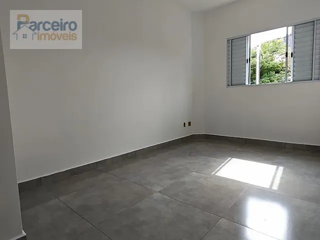 Casa 2 quartos e 1 banheiro, à venda, no bairro Vila Aurea em São Paulo
