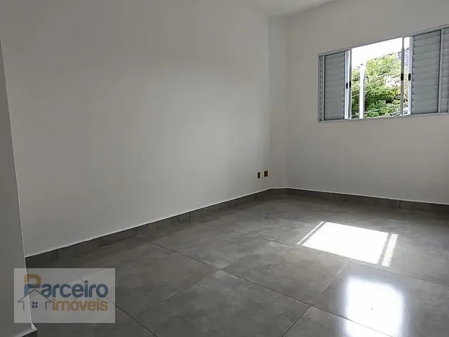 Casa 2 quartos e 1 banheiro, à venda, no bairro Vila Aurea em São Paulo