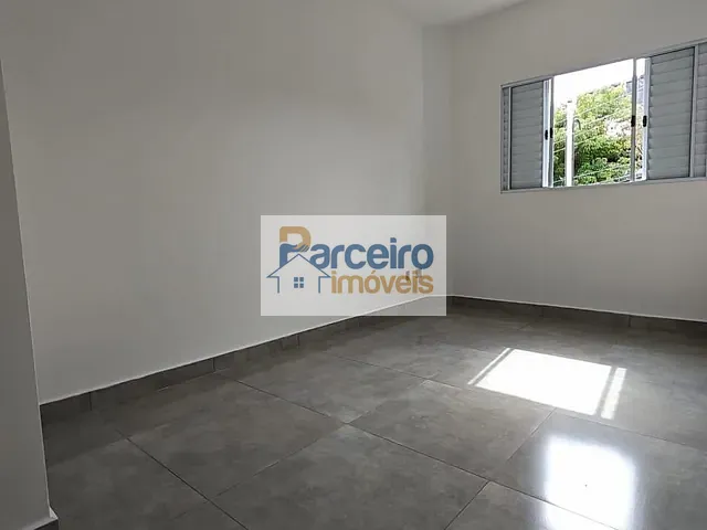 Casa 2 quartos e 1 banheiro, à venda, no bairro Vila Aurea em São Paulo