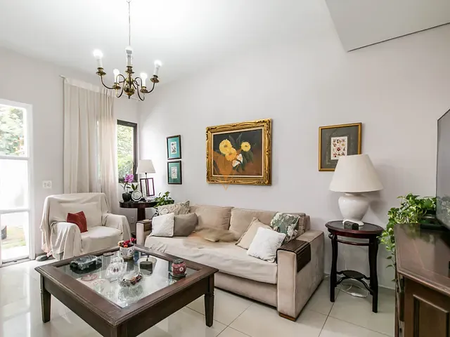 Casa 3 quartos e 2 banheiros, à venda, no bairro Granja Viana em Cotia
