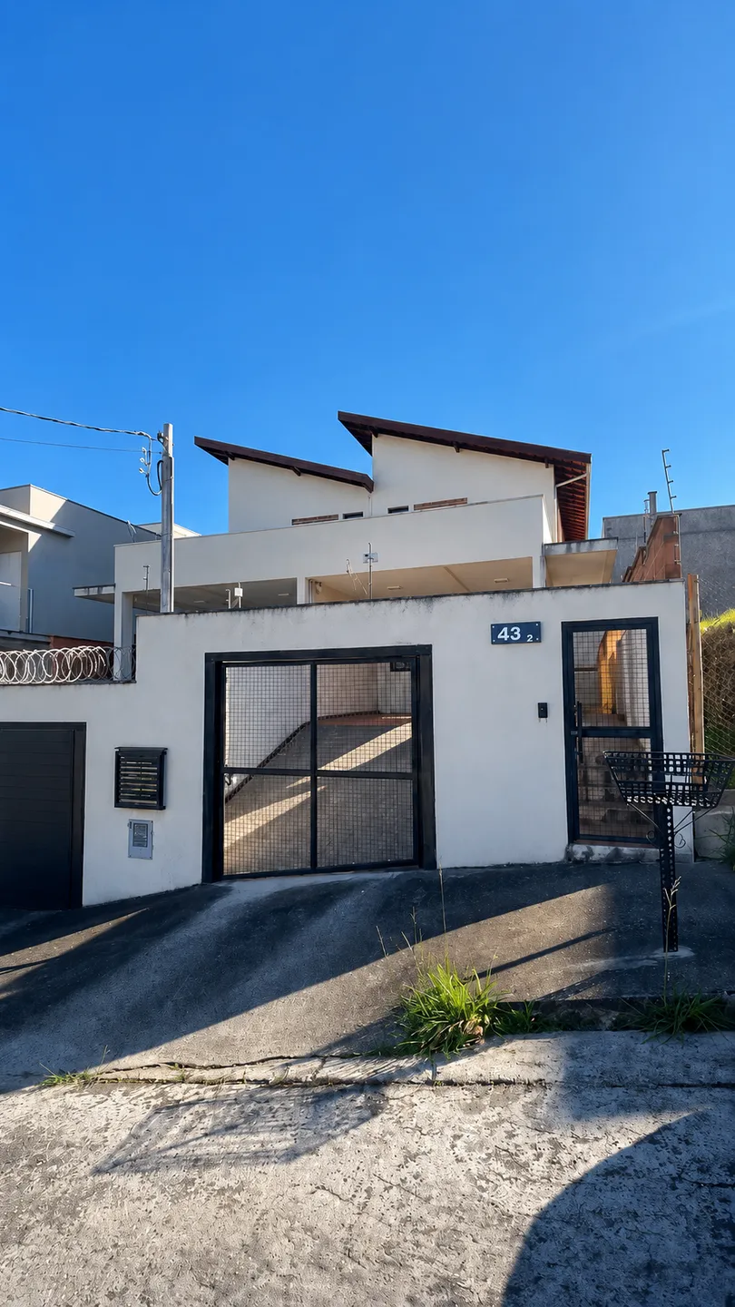 Sobrado para locação - Próximo à PUC Minas - Poços de Caldas