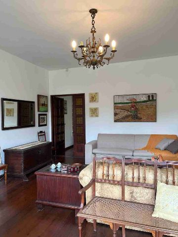 Casa com 546m² 5 quartos e 4 banheiros, à venda ou para alugar, no bairro Centro em Campos dos Goytacazes