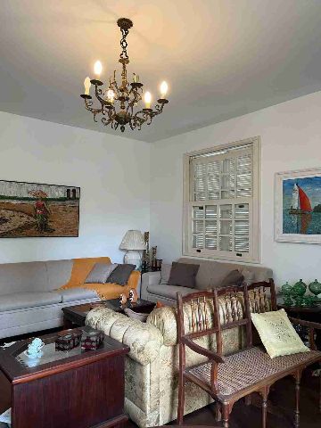 Casa com 546m² 5 quartos e 4 banheiros, à venda ou para alugar, no bairro Centro em Campos dos Goytacazes