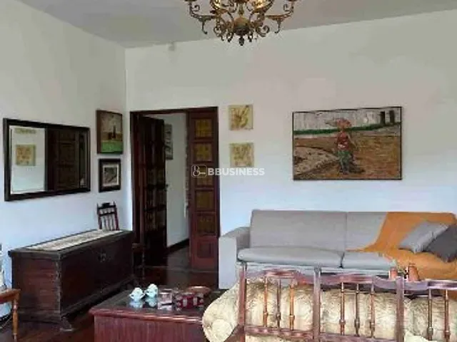 Casa com 546m² 5 quartos e 4 banheiros, à venda, no bairro Centro em Campos dos Goytacazes