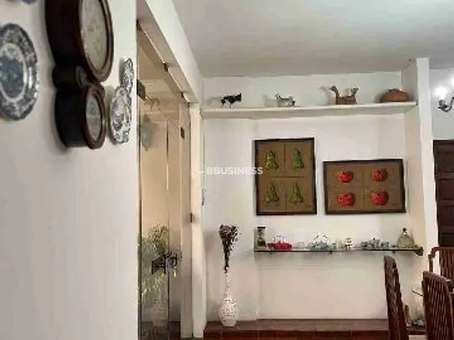 Casa com 546m² 5 quartos e 4 banheiros, à venda, no bairro Centro em Campos dos Goytacazes