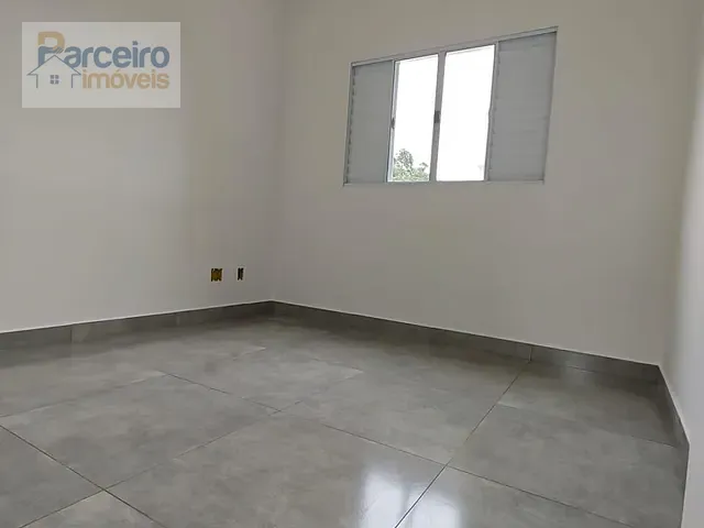 Casa 2 quartos e 1 banheiro, à venda, no bairro Vila Aurea em São Paulo