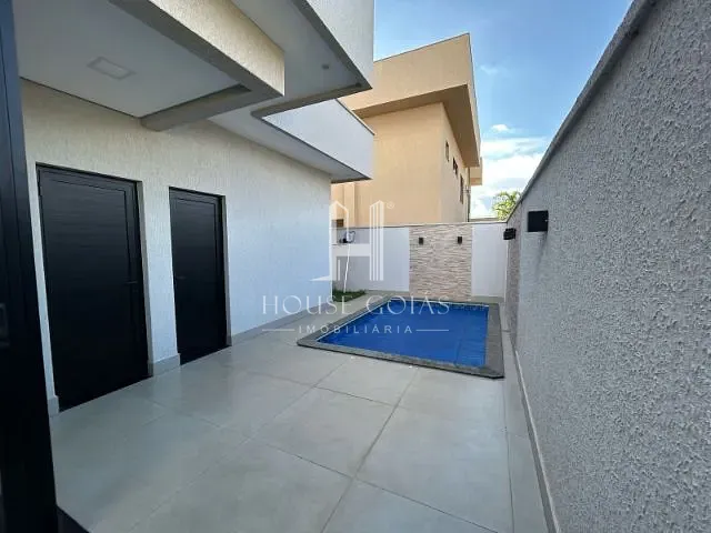 Casa 3 quartos e 4 banheiros, à venda, no bairro Parqville Pinheiros em Aparecida de Goiânia