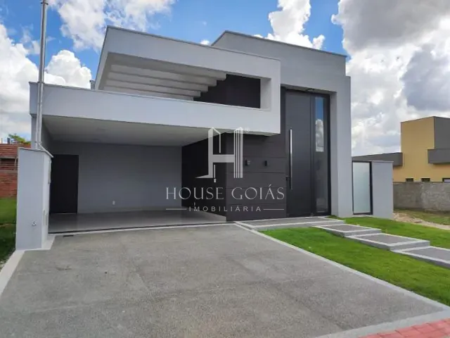 Casa 3 quartos e 4 banheiros, à venda, no bairro Parqville Pinheiros em Aparecida de Goiânia