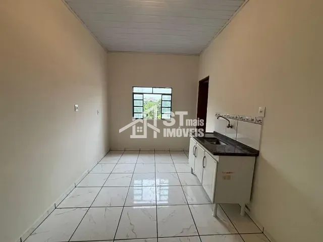 Casa com 100m² 1 quarto e 1 banheiro, à venda, no bairro Vila Leandro Previato em Andradas
