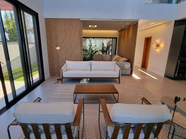 Casa com 720m² 4 quartos e 4 banheiros, à venda, no bairro Condomínio Reserva do Paratehy em São José dos Campos