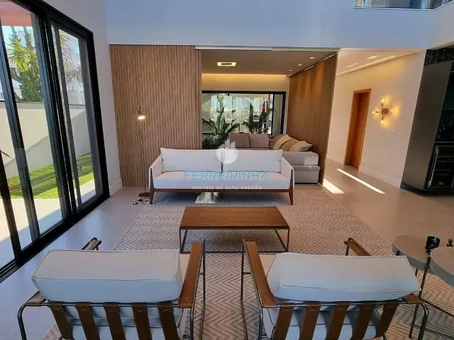 Casa com 720m² 4 quartos e 4 banheiros, à venda, no bairro Condomínio Reserva do Paratehy em São José dos Campos