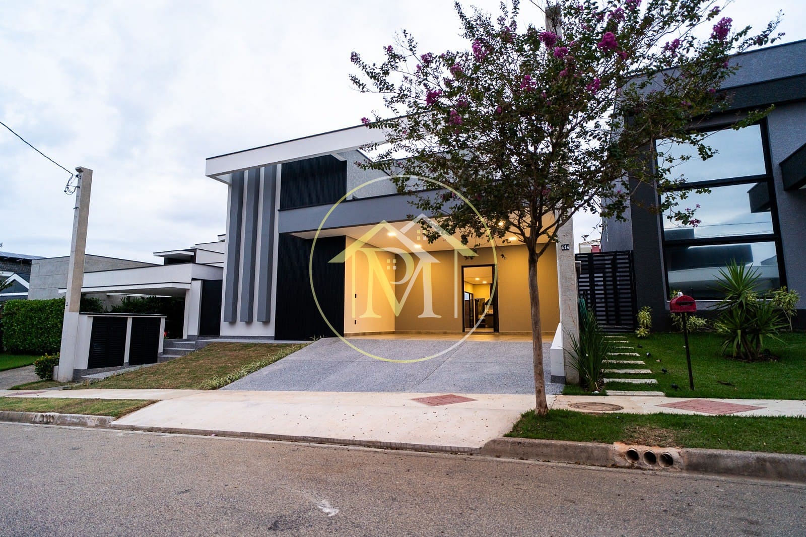 Casa à venda com 3 quartos, 212m² - Foto 61