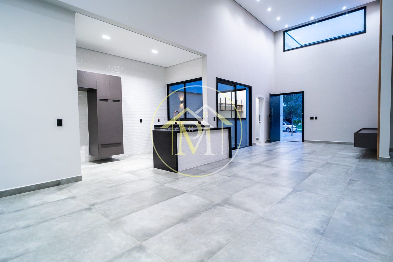 Casa à venda com 3 quartos, 212m² - Foto 4