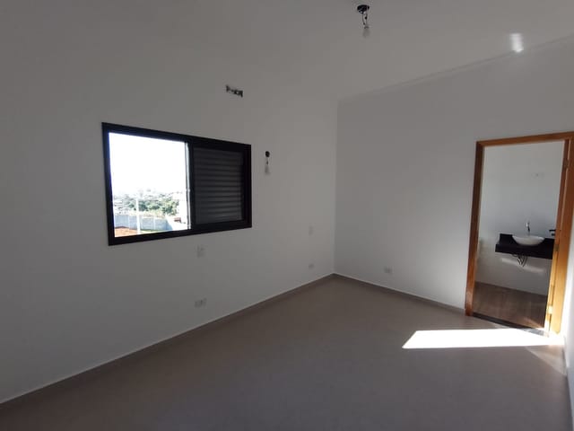 Casa com 150m² 3 quartos e 4 banheiros, à venda, no bairro Morada dos Nobres em Taubaté