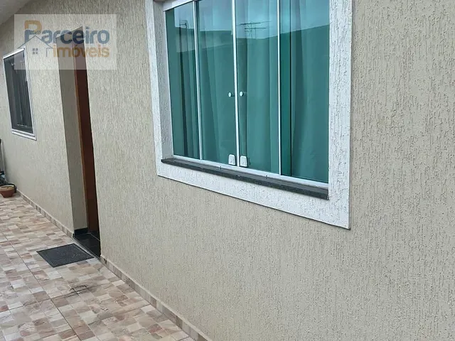 Casa 3 quartos e 1 banheiro, à venda, no bairro Vila Domitila em São Paulo