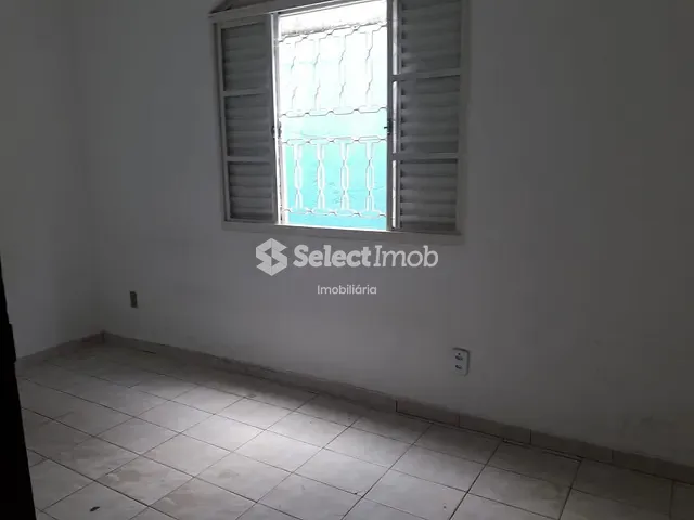 Casa com 200m² 3 quartos e 1 banheiro, para alugar, no bairro Jardim Estrela em Mauá