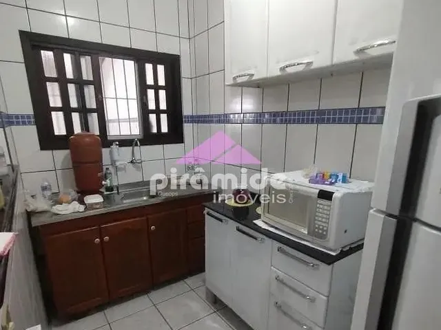 Casa com 250m² 1 quarto e 1 banheiro, à venda, no bairro Jardim das Gaivotas em Caraguatatuba