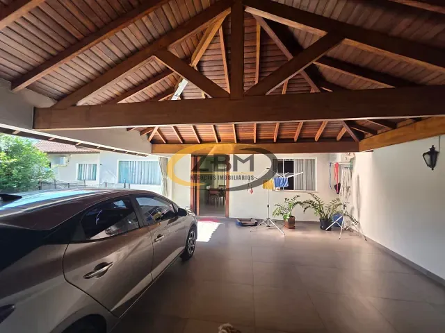 Casa com 330m² 3 quartos e 3 banheiros, à venda, no bairro Igapó em Londrina