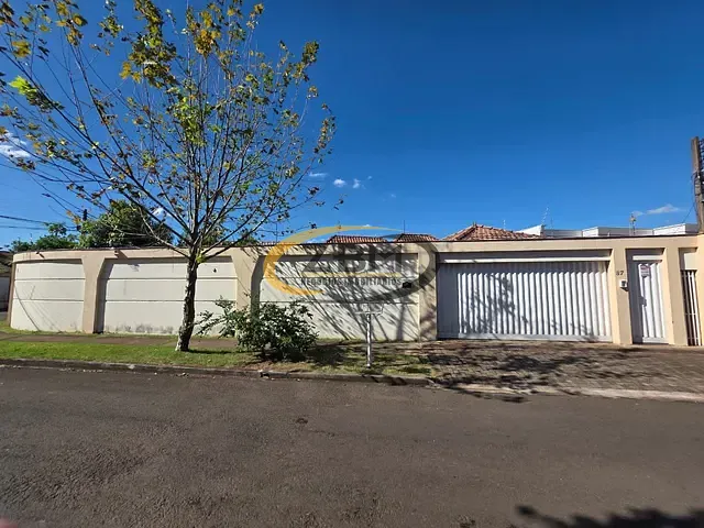 Casa com 330m² 3 quartos e 3 banheiros, à venda, no bairro Igapó em Londrina