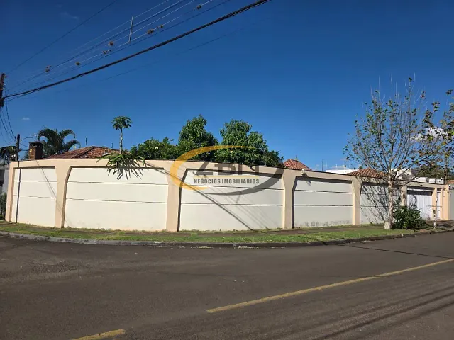 Casa com 330m² 3 quartos e 3 banheiros, à venda, no bairro Igapó em Londrina