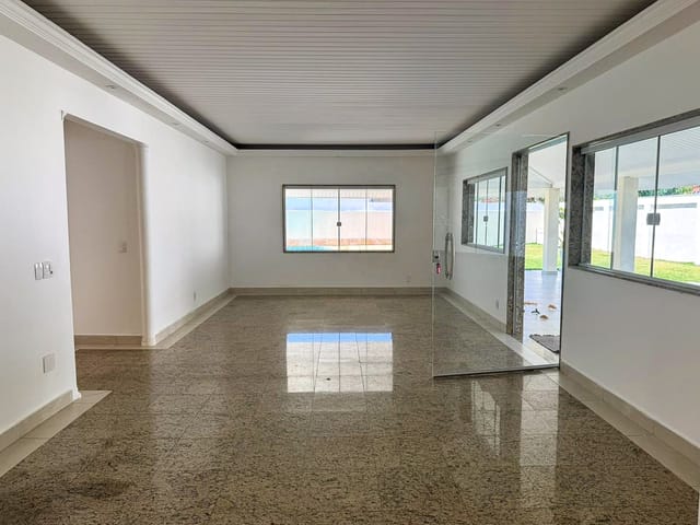 Casa 3 quartos e 5 banheiros, à venda ou para alugar, no bairro Barra da Tijuca em Rio de Janeiro