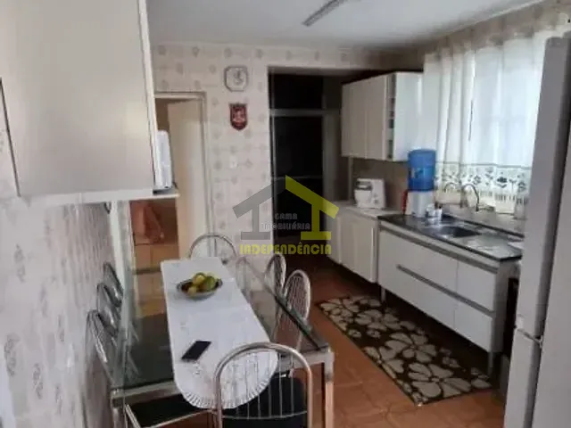Casa com 310m² 3 quartos e 1 banheiro, à venda, no bairro Cidade Líder em São Paulo