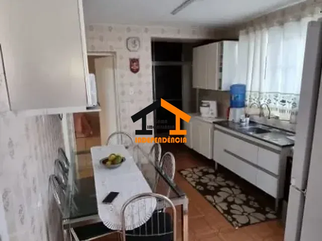 Casa com 310m² 3 quartos e 1 banheiro, à venda, no bairro Cidade Líder em São Paulo