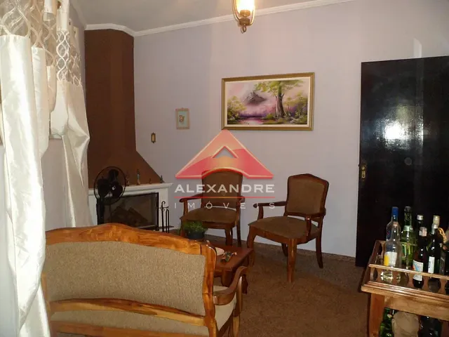 Casa com 480m² 3 quartos e 1 banheiro, à venda, no bairro Vila Industrial em São José dos Campos