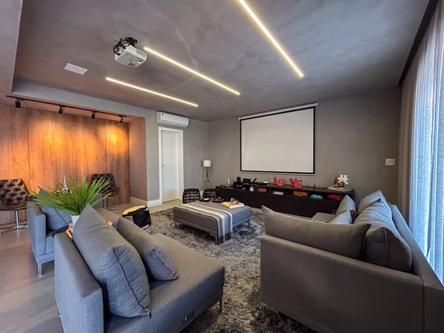 Casa 5 quartos e 8 banheiros, à venda, no bairro Barra da Tijuca em Rio de Janeiro
