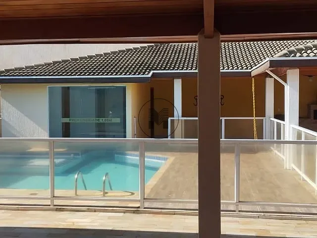 Casa com 600m² 3 quartos e 2 banheiros, à venda, no bairro Portal das Colinas em Guaratinguetá