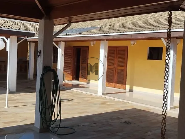 Casa com 600m² 3 quartos e 2 banheiros, à venda, no bairro Portal das Colinas em Guaratinguetá