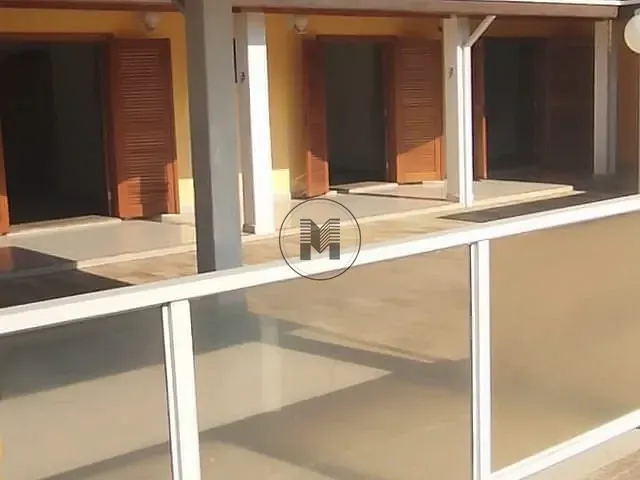 Casa com 600m² 3 quartos e 2 banheiros, à venda, no bairro Portal das Colinas em Guaratinguetá