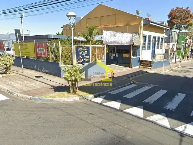 Casa com 913m² 1 quarto e 1 banheiro, à venda, no bairro Centro em Itatiba