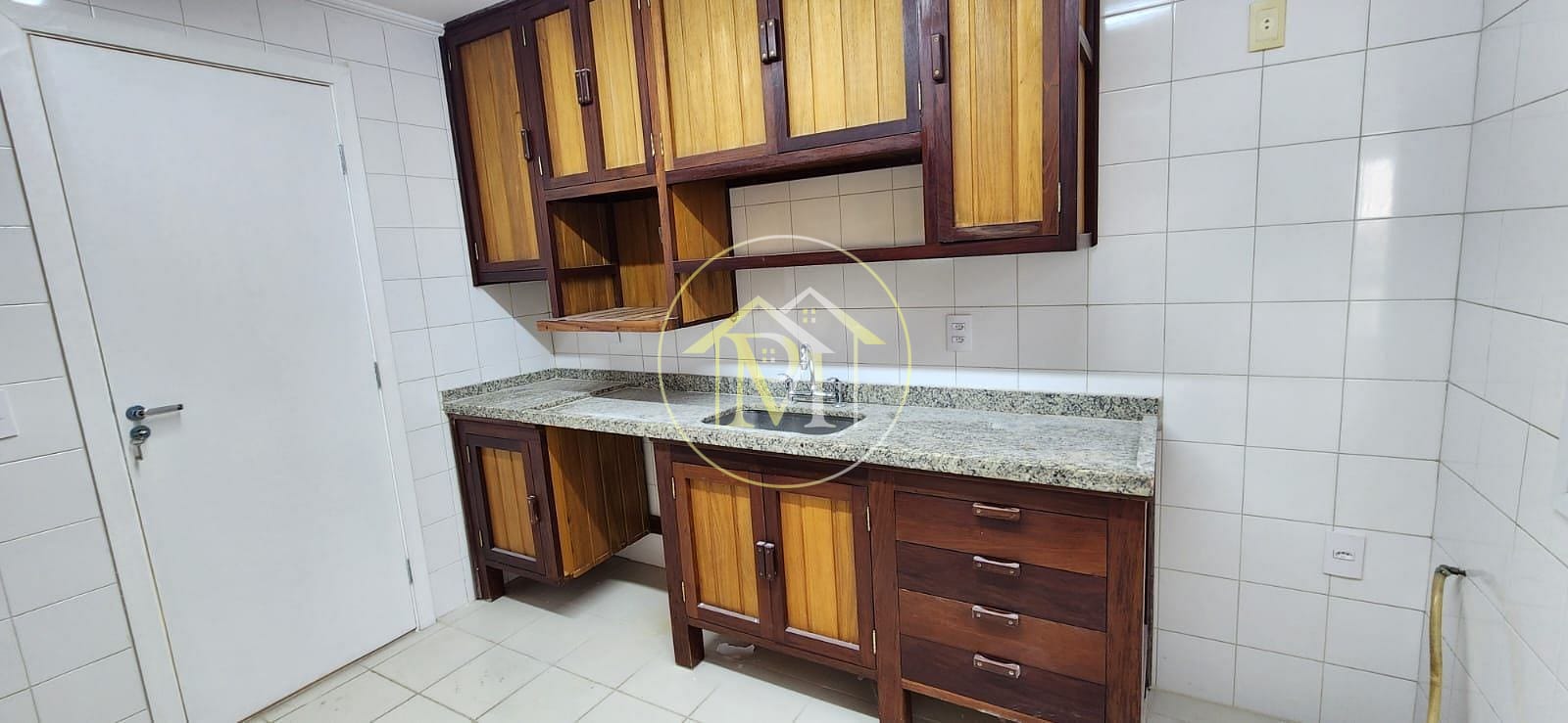 Casa à venda com 5 quartos, 156m² - Foto 23