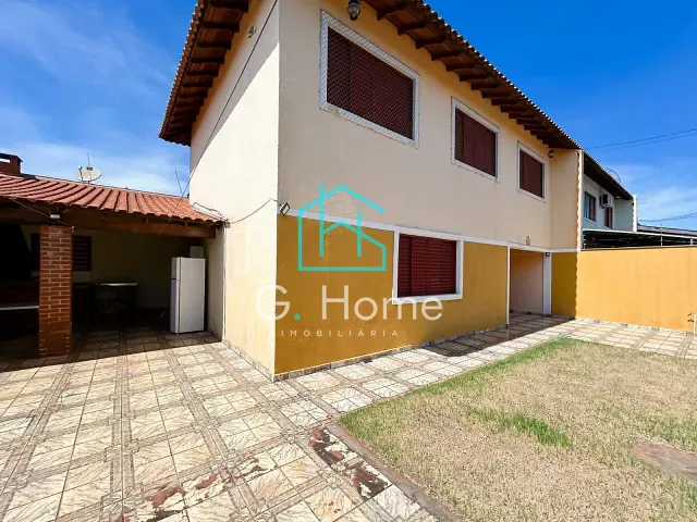 Casa com 188m² 3 quartos e 2 banheiros, à venda, no bairro Santa Mônica em Londrina