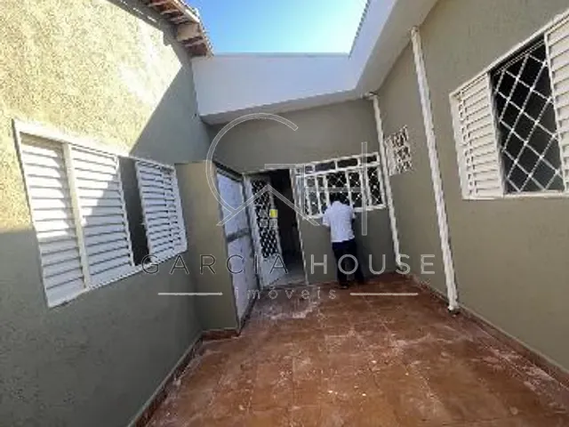 Casa com 200m² 3 quartos e 2 banheiros, à venda, no bairro Quintino Facci II em Ribeirão Preto