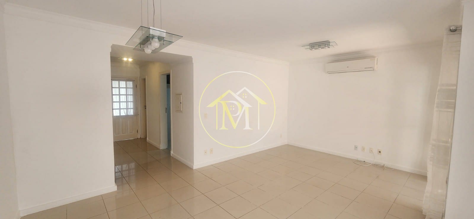Casa à venda com 5 quartos, 156m² - Foto 3