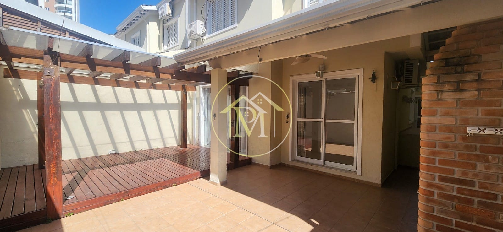 Casa à venda com 5 quartos, 156m² - Foto 27
