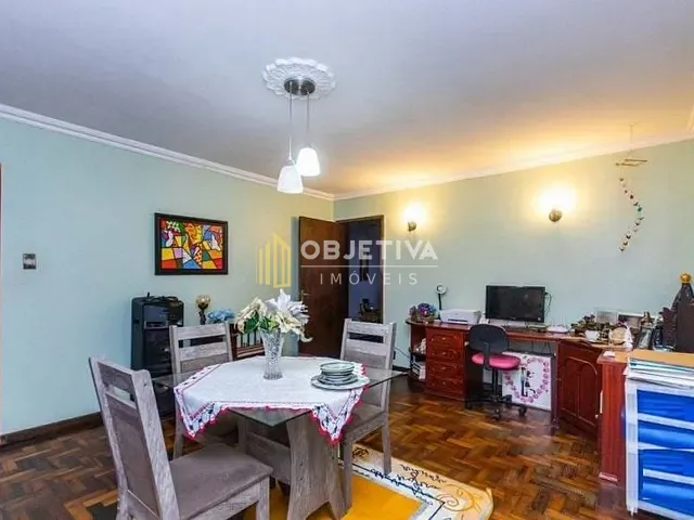 Casa 3 quartos e 3 banheiros, à venda, no bairro Cristal em Porto Alegre