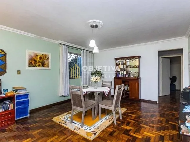 Casa 3 quartos e 3 banheiros, à venda, no bairro Cristal em Porto Alegre