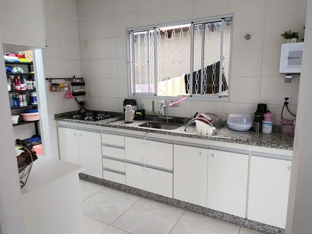 Casa com 165m² 3 quartos e 3 banheiros, à venda, no bairro Nossa Senhora do Perpétuo Socorro em Pindamonhangaba