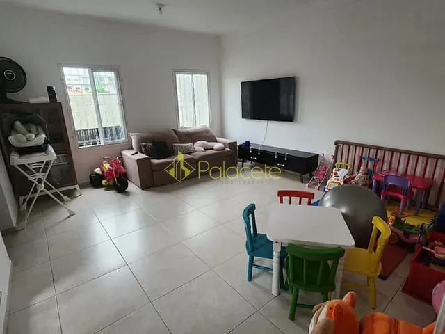 Casa com 165m² 3 quartos e 3 banheiros, à venda, no bairro Nossa Senhora do Perpétuo Socorro em Pindamonhangaba