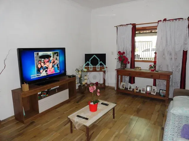 Casa com 260m² 2 quartos e 2 banheiros, à venda, no bairro Chácara Belo Horizonte em Taubaté